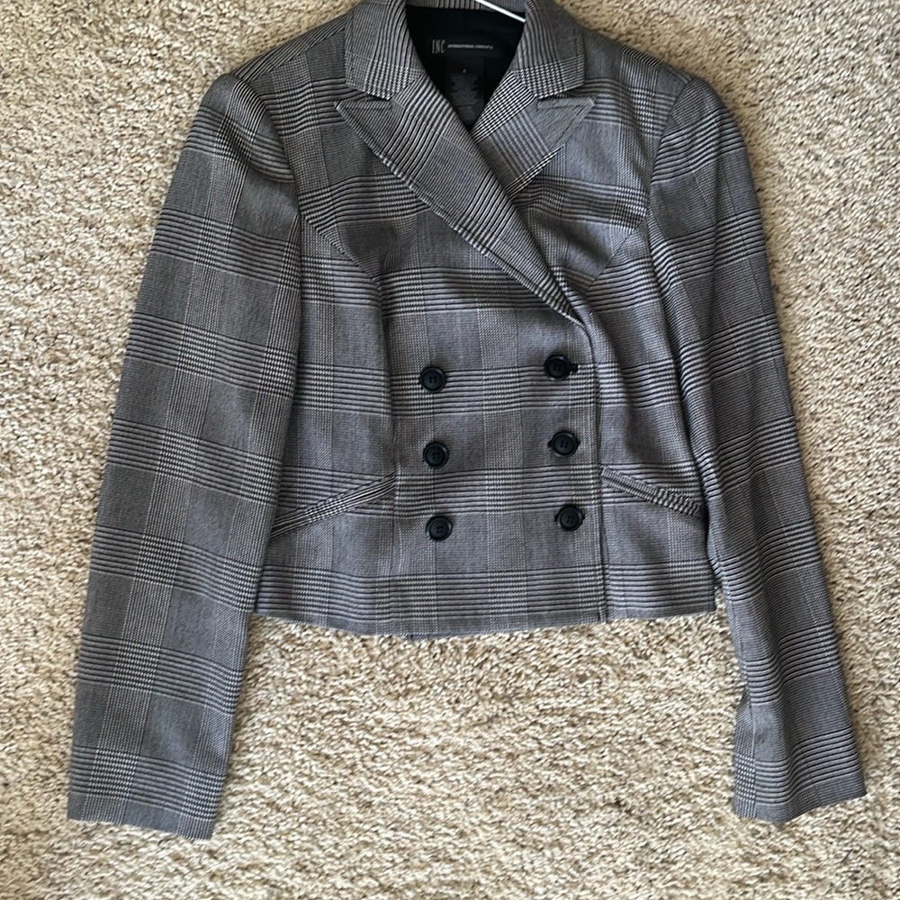 Grey Plaid Cropped Blazer